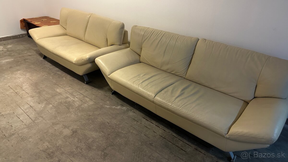 Bledá kožená sedačka 2+3 - 3