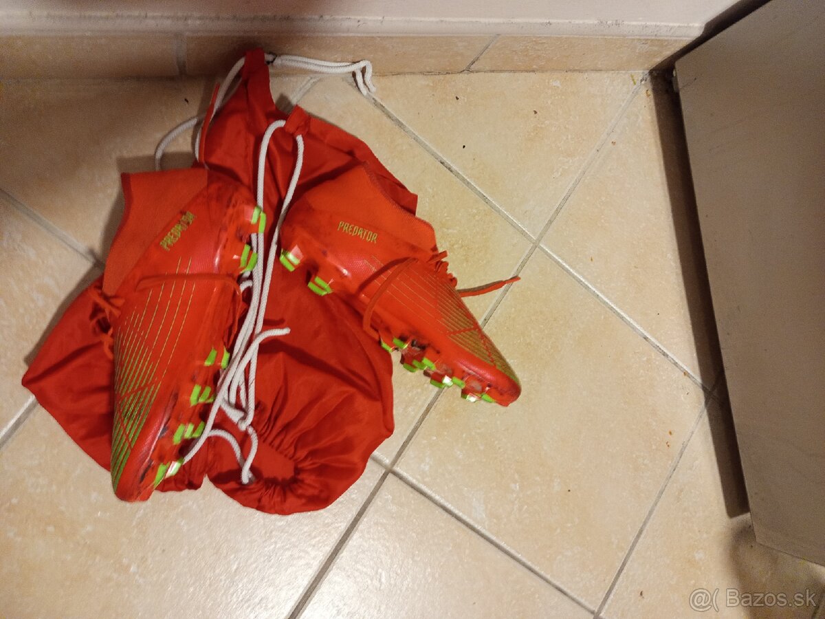 kopačky Adidas Predator. - 3