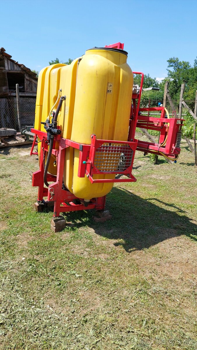 Predám poln. stoje - 3