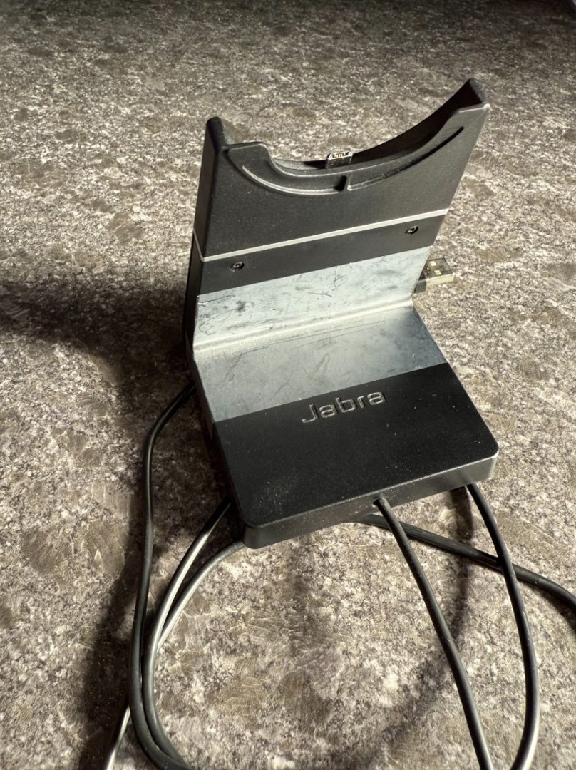 Nabíjací stojan Jabra E75 pre headsety – model DIV010 - 3