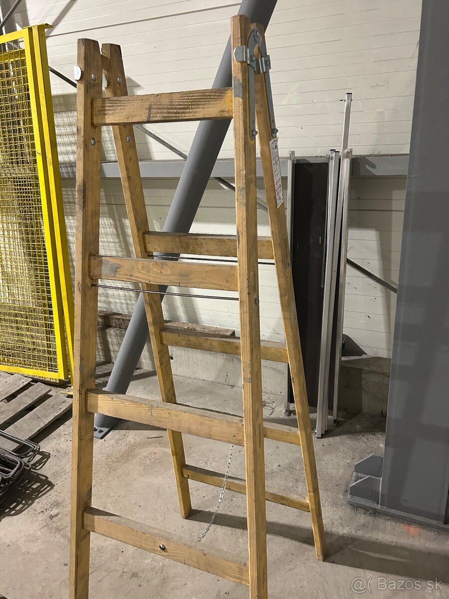Rebrík drevený, 1x4-priečkový, maliarsky - 3