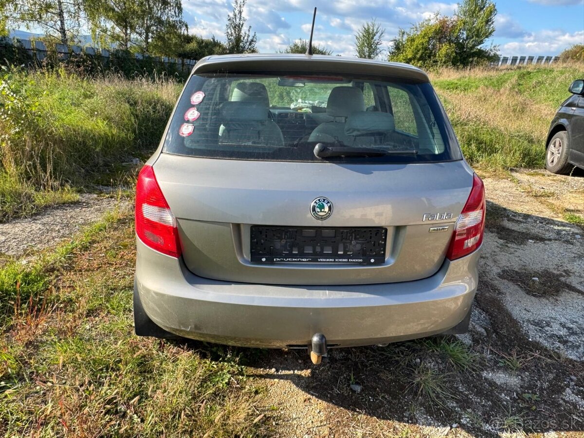 ŠKODA FABIA II 1.6 TDI, 66 KW, R. 2012 NA NÁHRADNÉ DIELY - 3