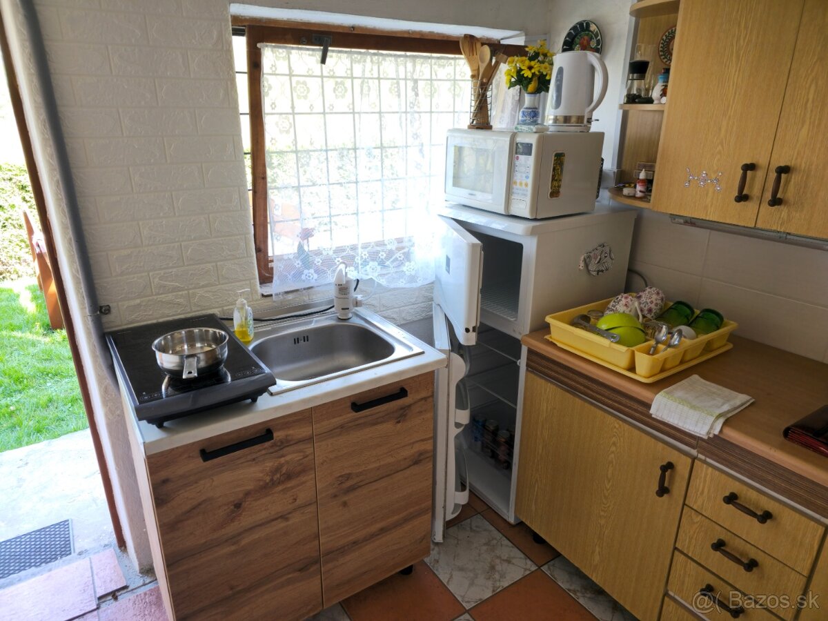 Predam zahradu s chatkou - 3