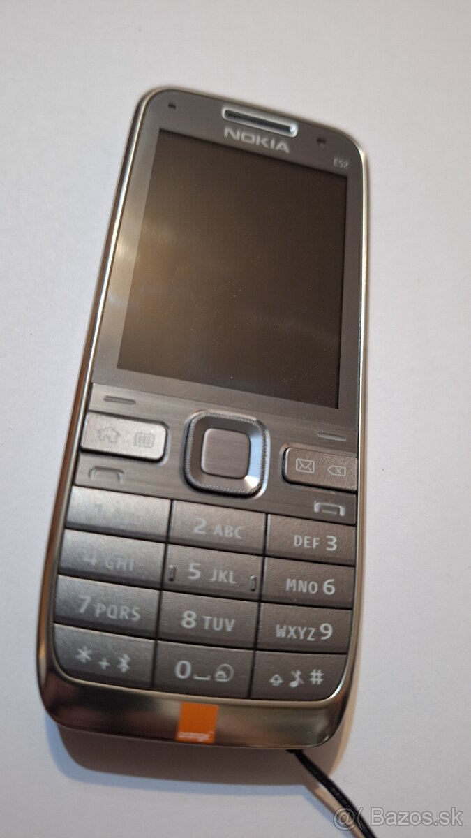 Nokia E52 top stav ako nová - 3