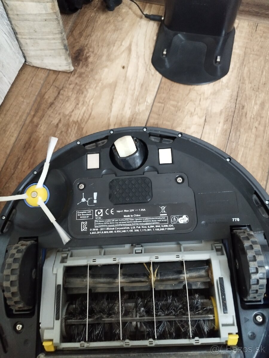 Robotický vysávač i robot roomba - 3