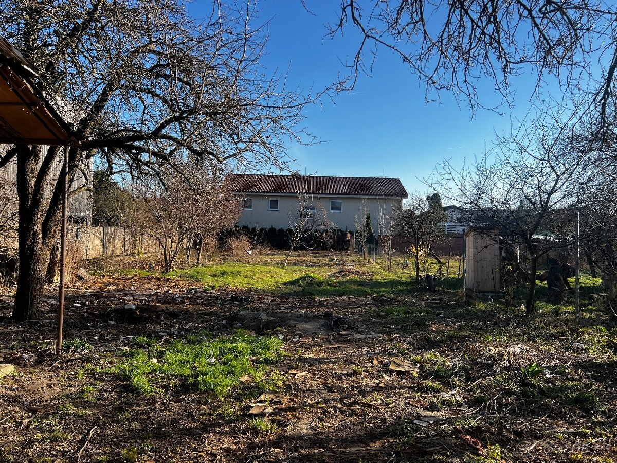 SLNEČNÝ STAVEBNÝ POZEMOK 801 M2 NA LEVANDUĽOVEJ ULICI - 3