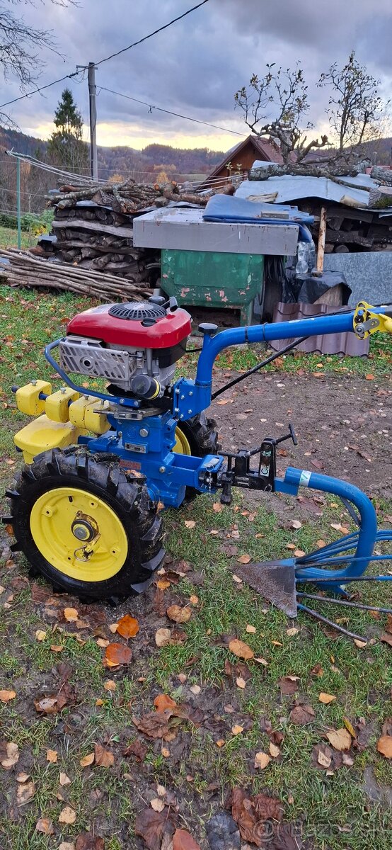 Predám malotraktor Agzat - 3