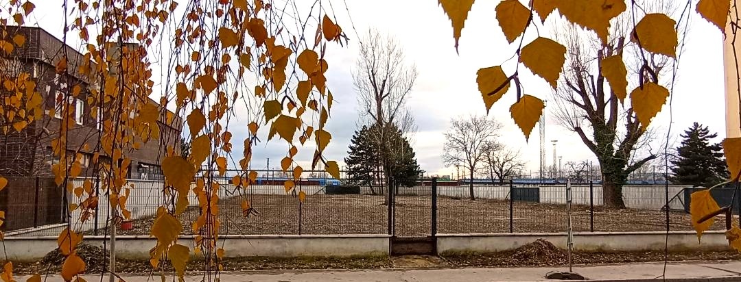 Lukratívny pozemok na výstavbu polyfunkčnej budovy - 3