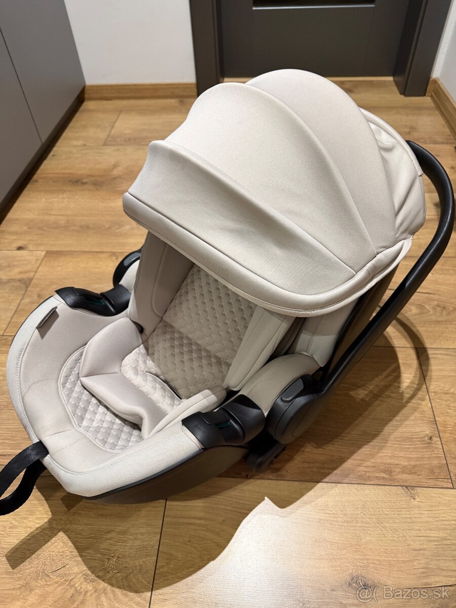 Autosedačka(vajíčko) Romer Britax + podstavec - 3