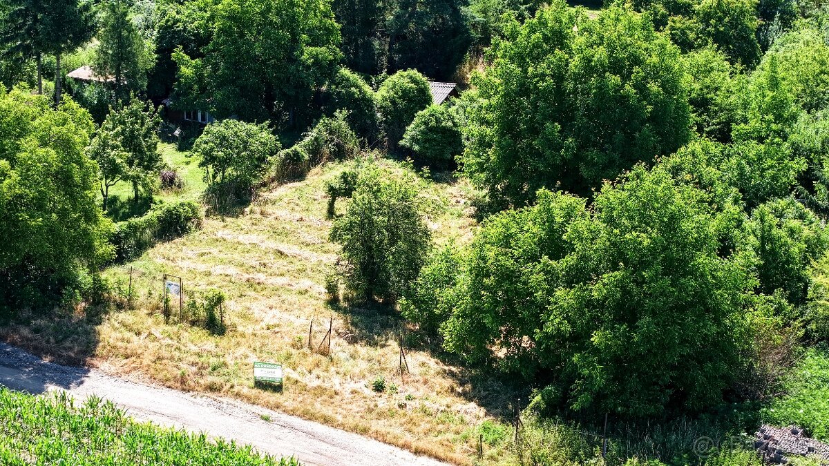 PREDAJ- POZEMOK DRÁŽOVCE - 3