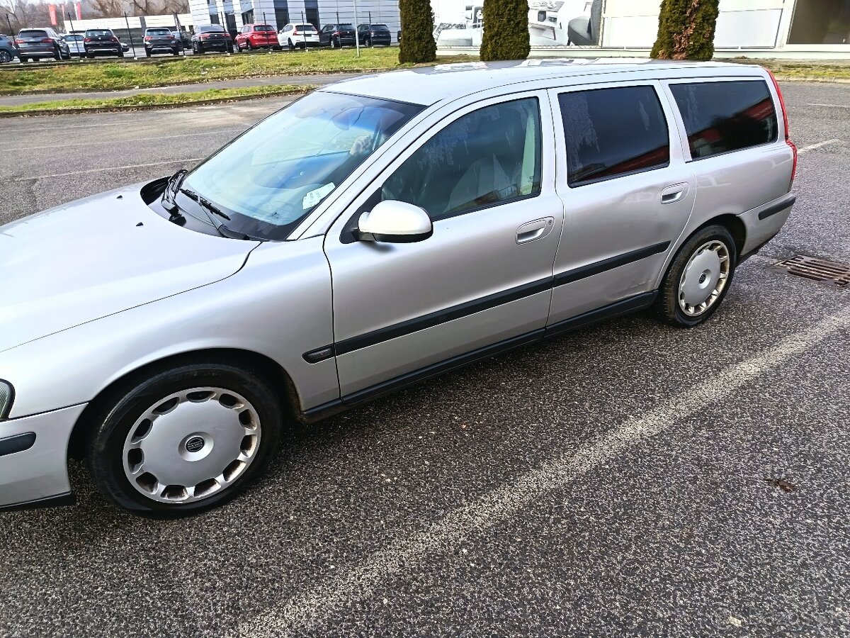 Predam Volvo V70 D5 - 3