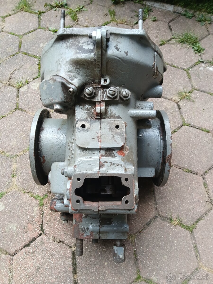 Poltare, skrina prevodovky TK 14,Mt8 132 - 3