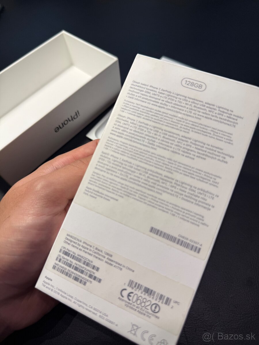 iPhone 7 black krabica - 3