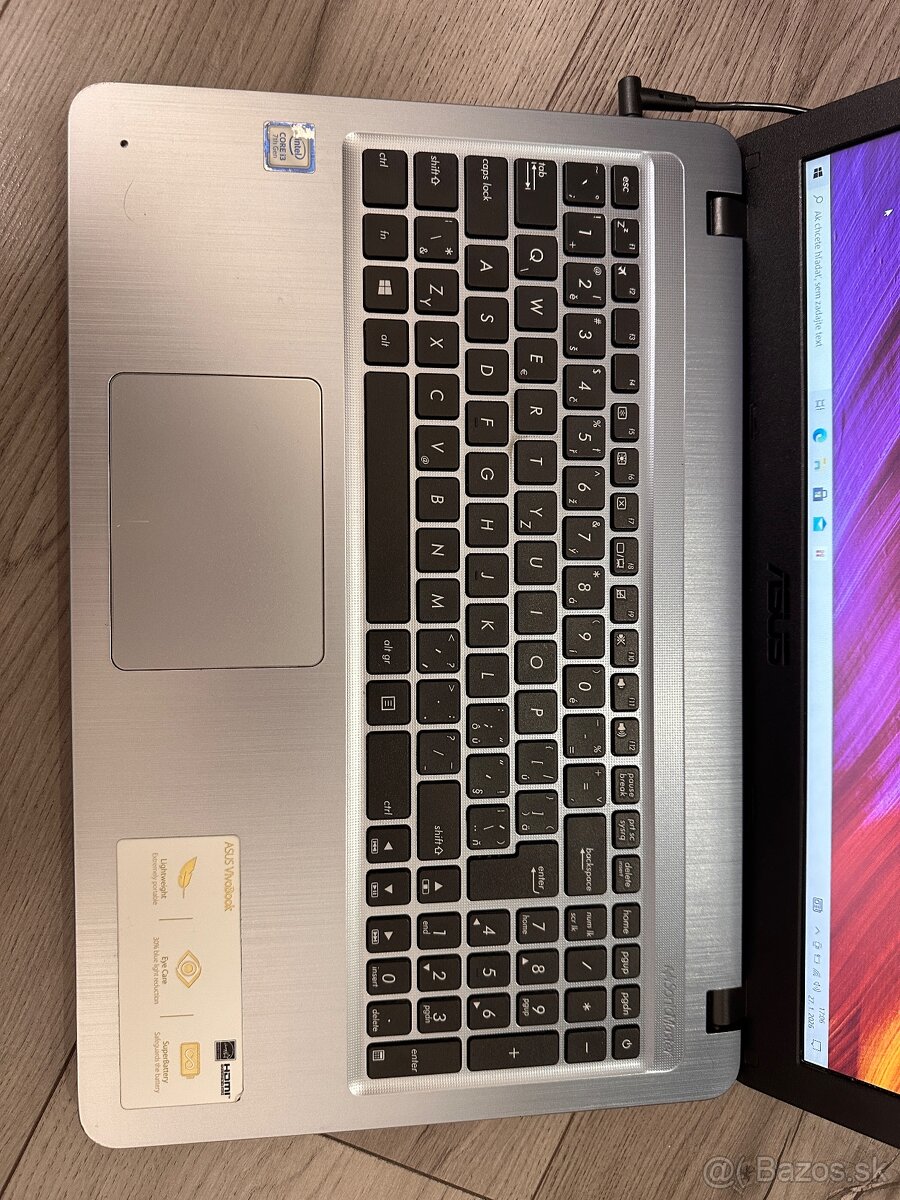 Predám notebook ASUS X540U - 3