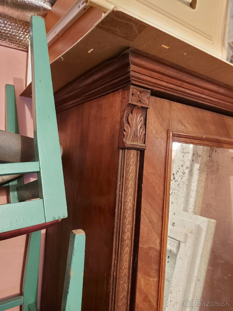 Starožitná skriňa - 3