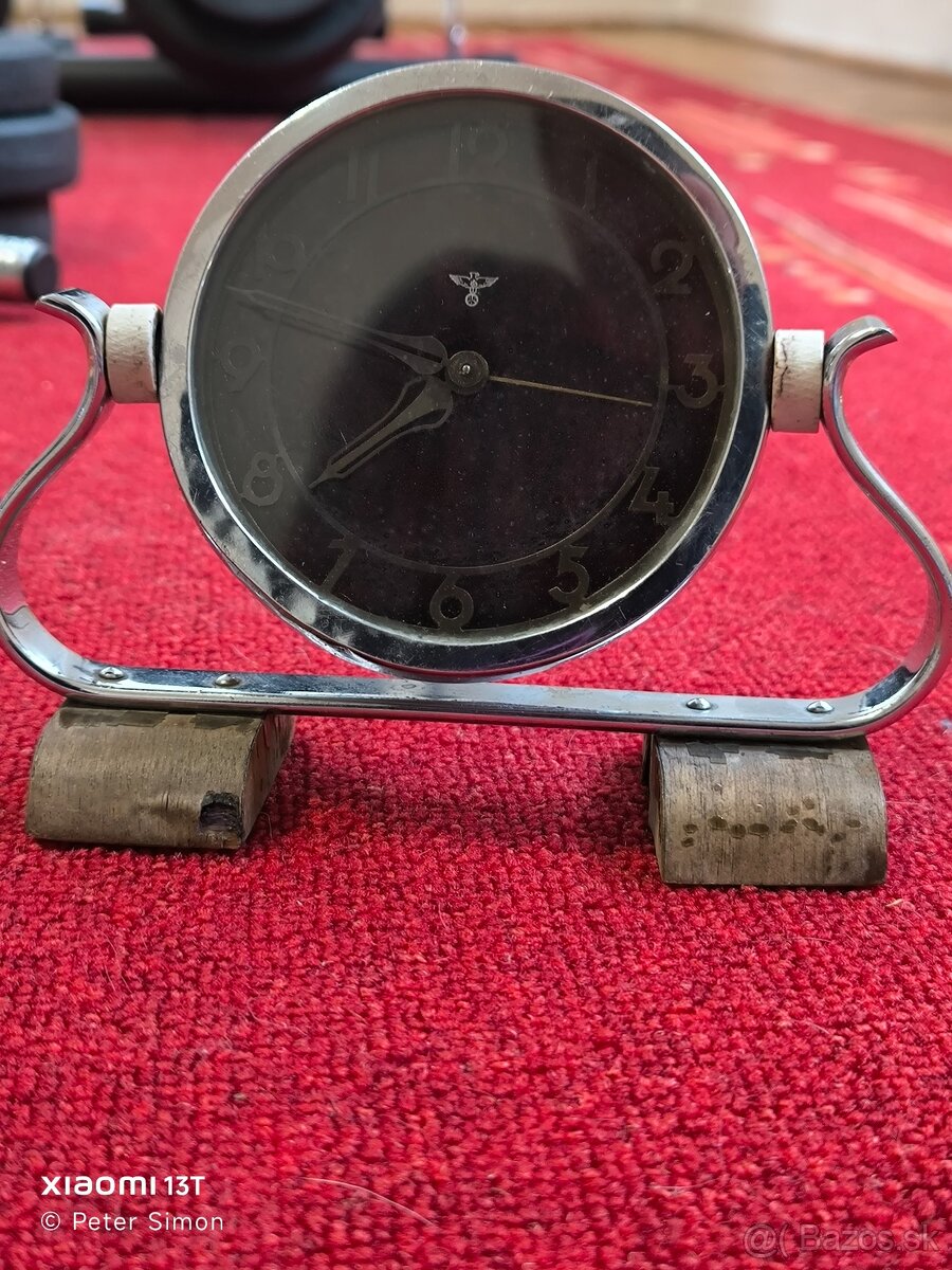 STAROŽITNÉ HODINY LACNO - 3