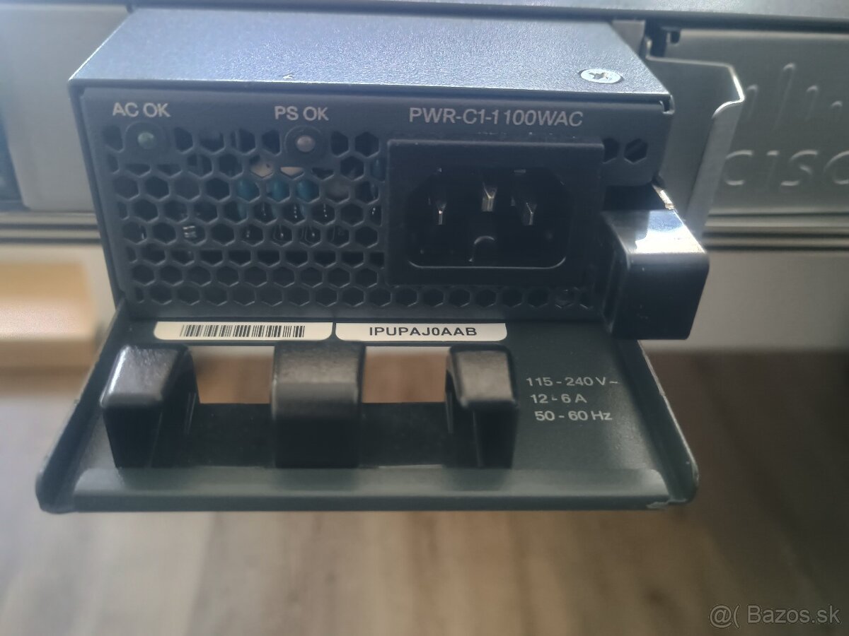 Cisco Catalyst 3650 12X48UQ-S 10G porty - 3