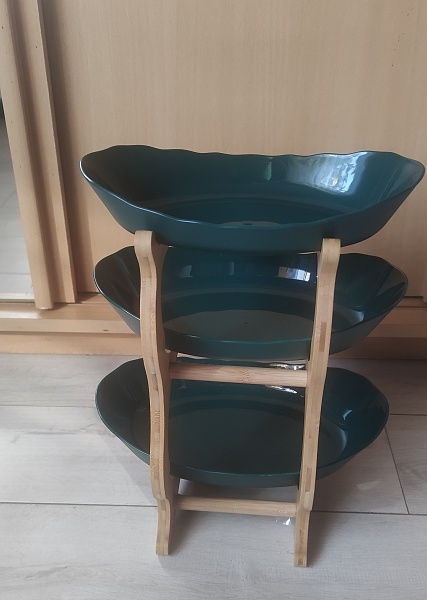 zelený viacposchodový stojan - 3