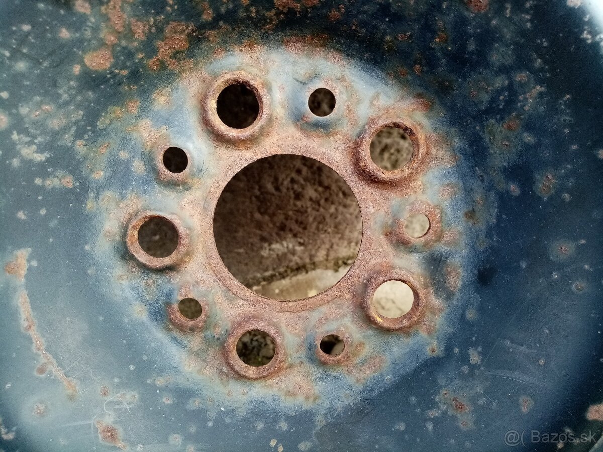 Rezervne koleso r15 205 65 R15 - - - 3