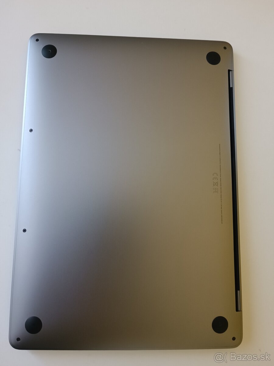 Apple MacBook Pro 13" 2022 M2 8GB/256GB Space Gray - 3