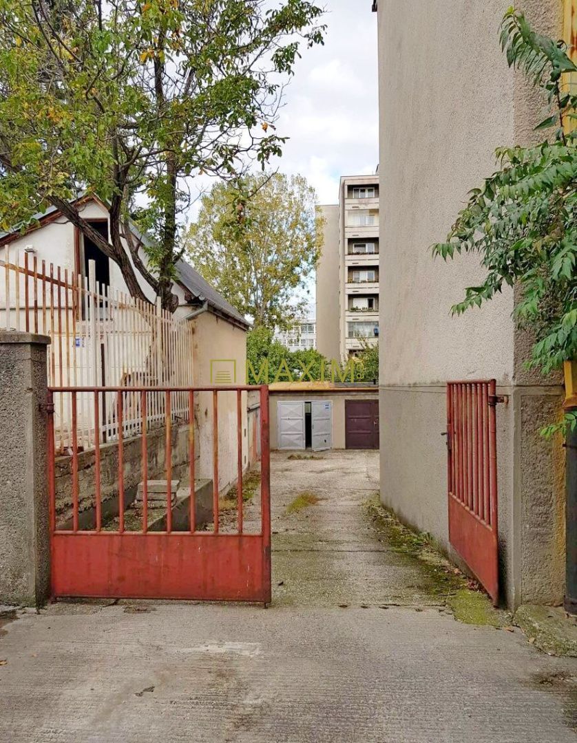 PREDAJ - Garáž s pozemkom na Prešovskej ulici - 3