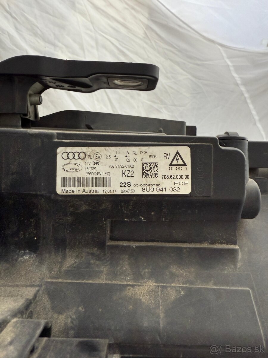 Predám svetlo Audi Q3 - 3