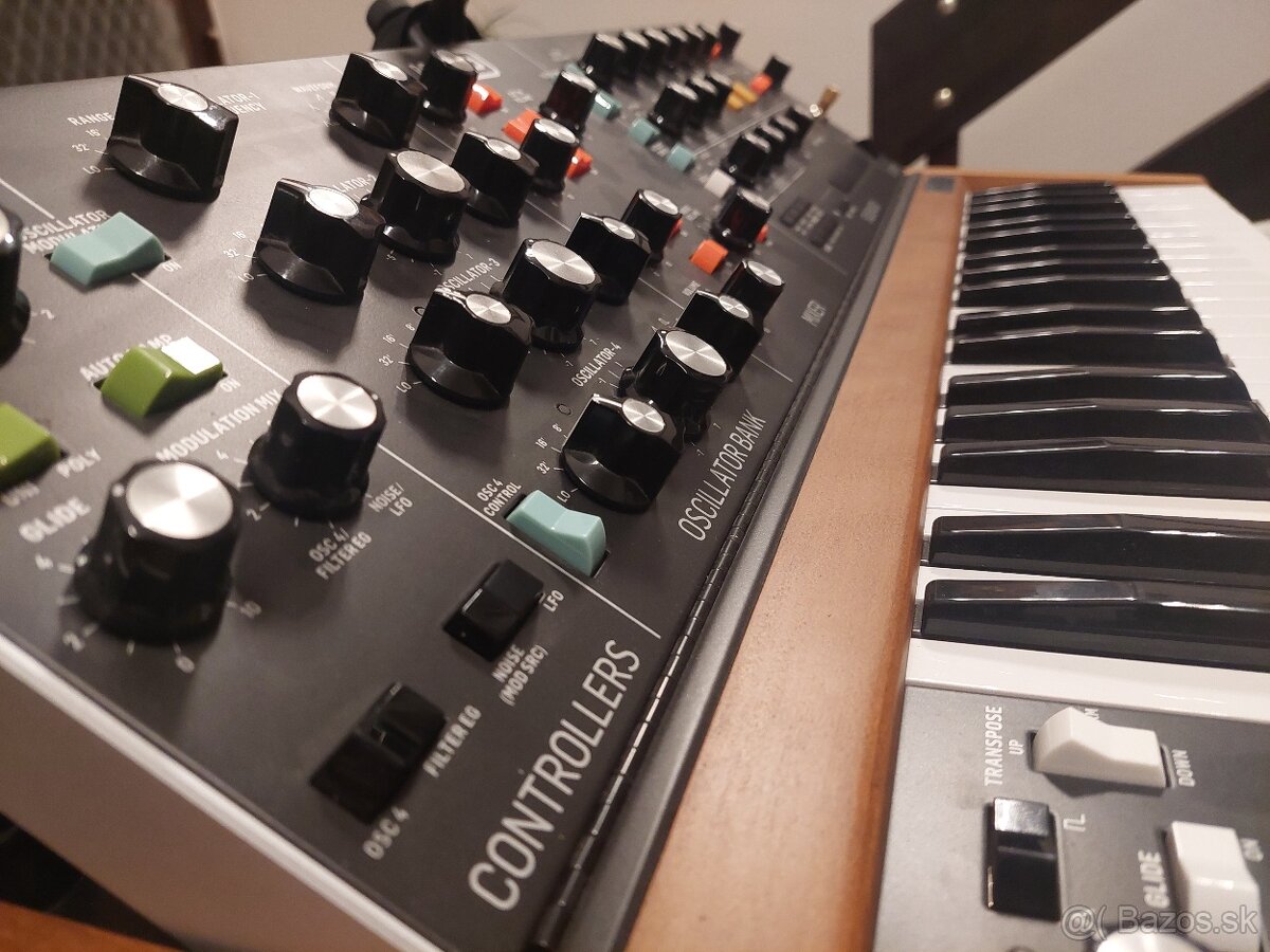 Vianočné upratovanie klávesy BEHRINGER - 3