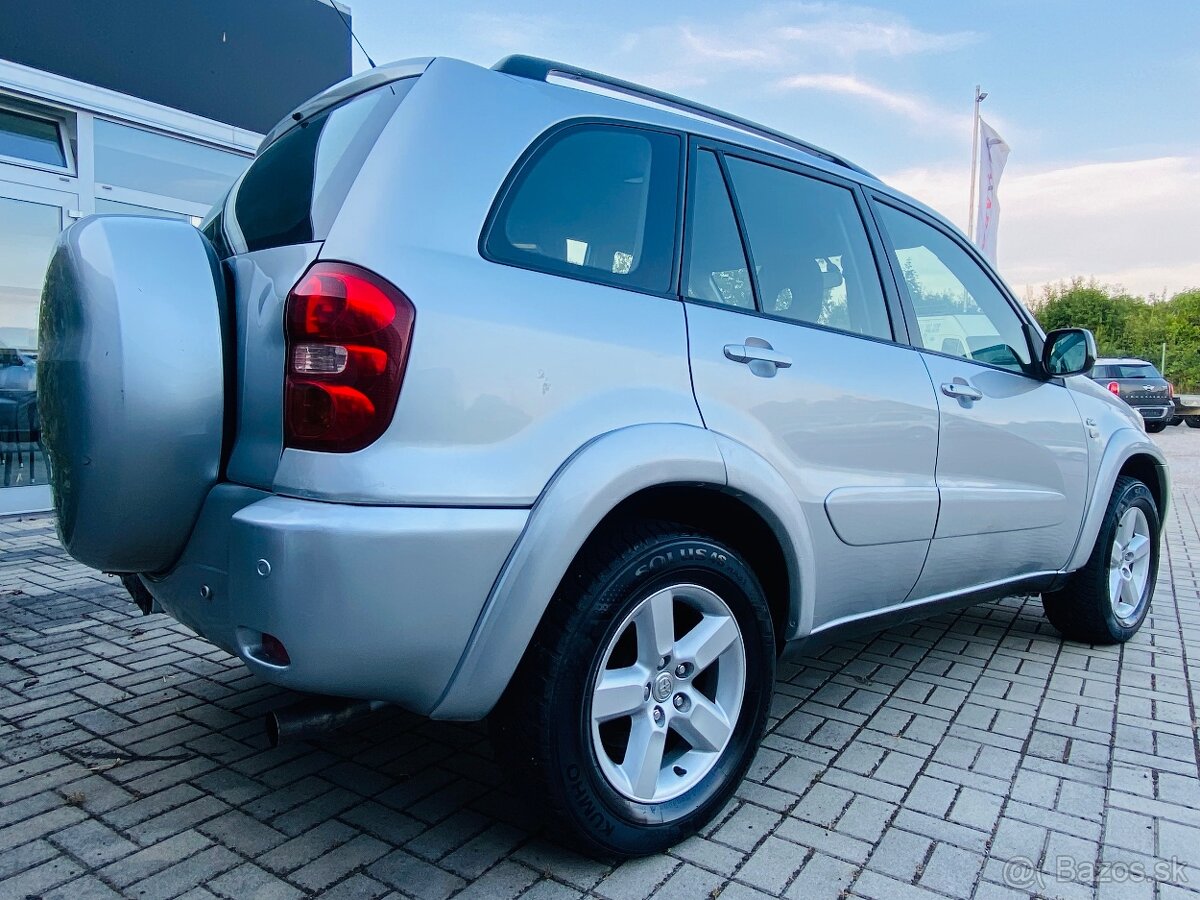 TOYOTA RAV 4 4x4 - 3