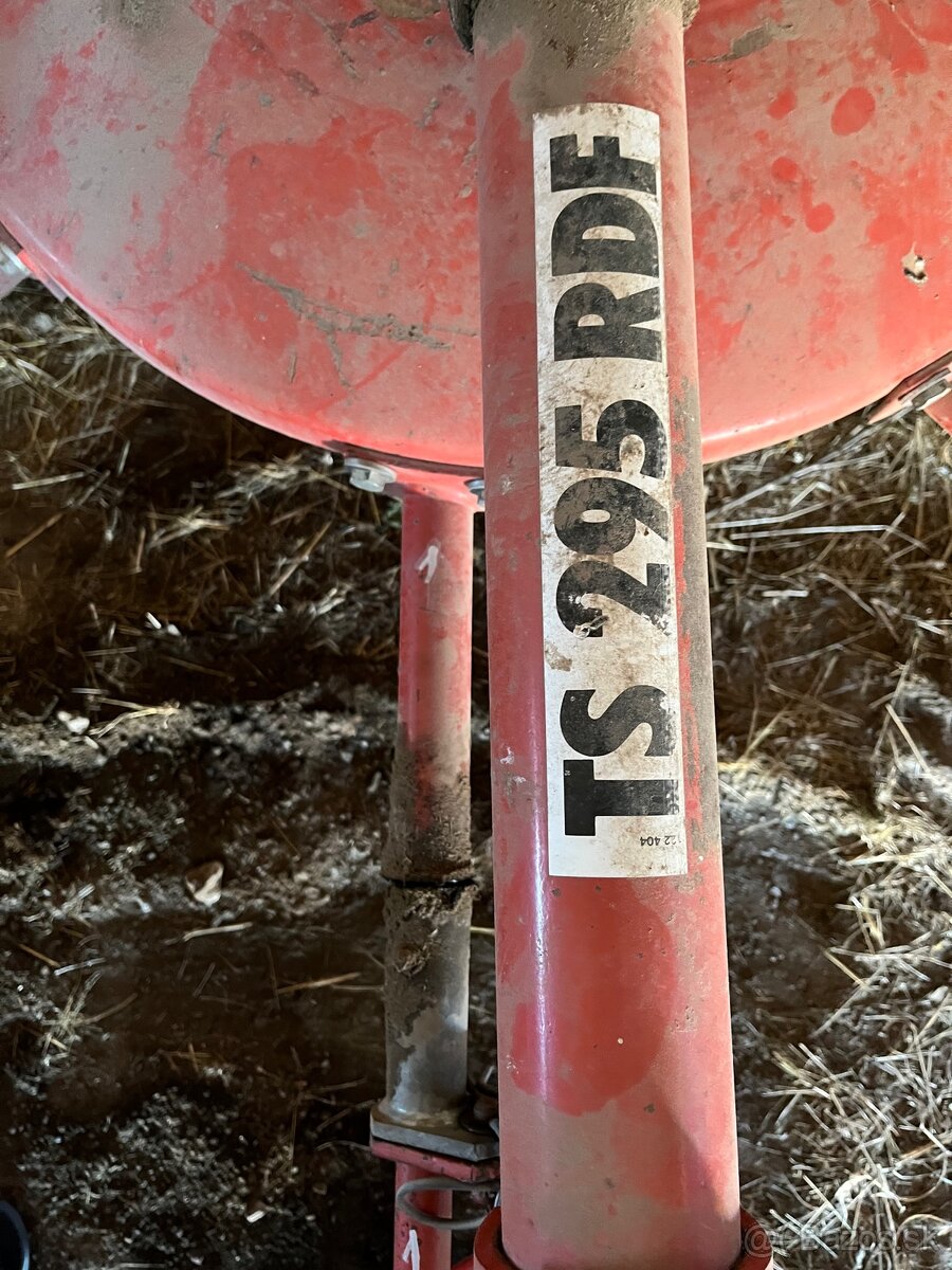 Zhrňovač Fella ts 295 rdf - 3