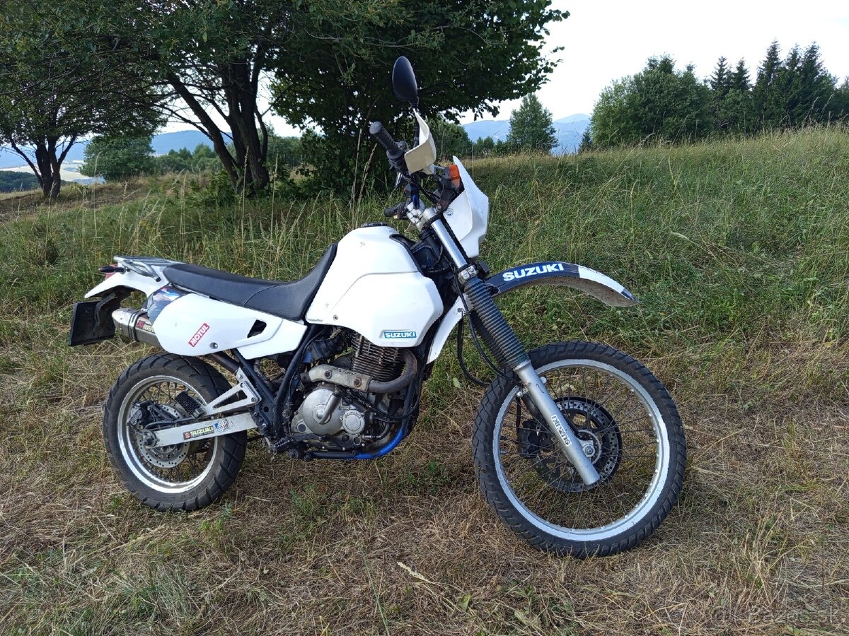 Suzuki dr 650 STK 2029 - 3