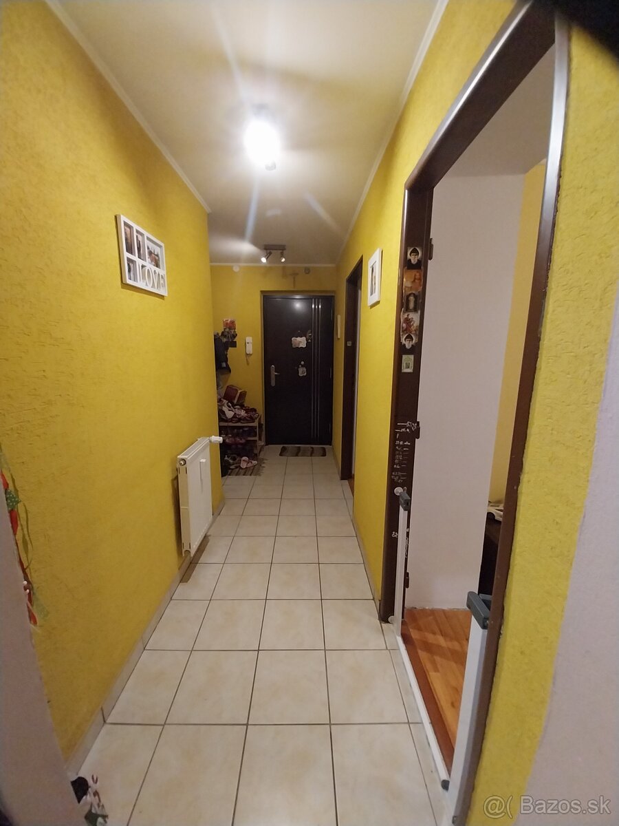 Predám 3 izbový tehlový byt - 3