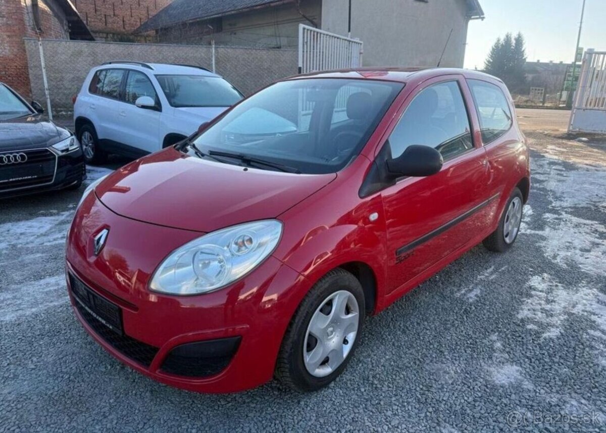 Renault Twingo 1.2i benzín manuál 43 kw - 3