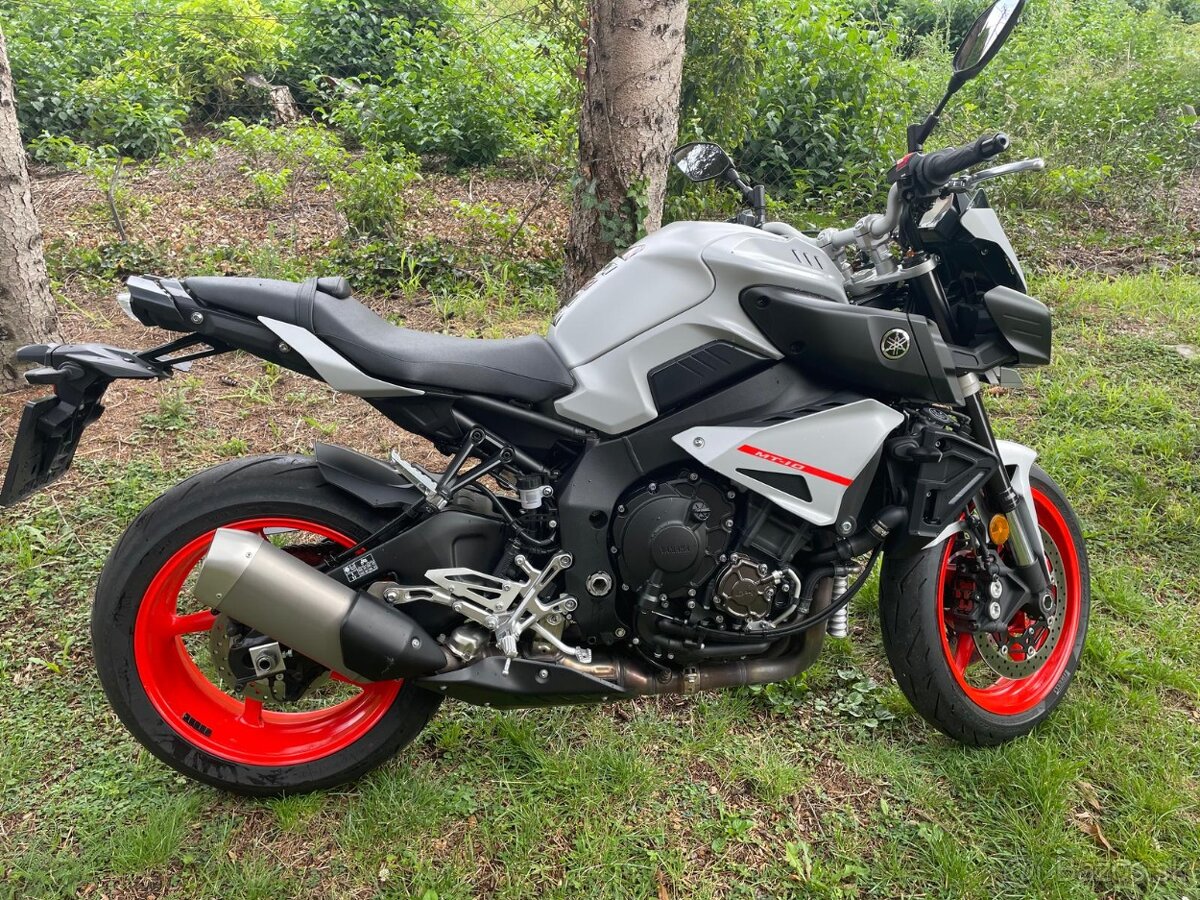 Yamaha MT10 - 3