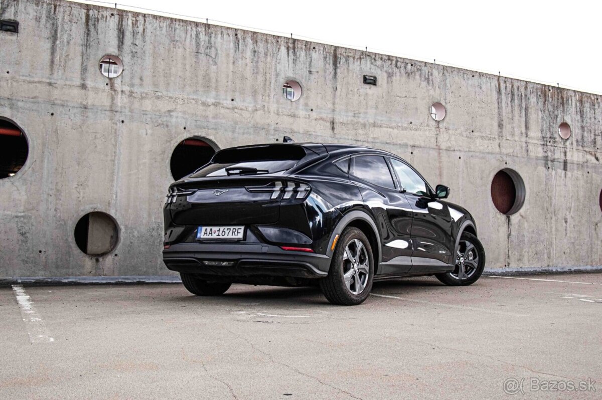 Ford Mustang Mach-E / ODPOČET - 3