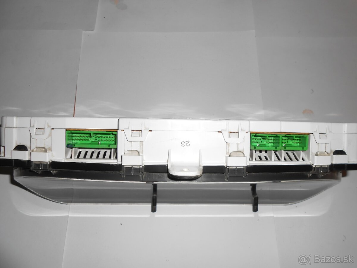 Budiky Subaru Legacy / benzinové, automat - 3