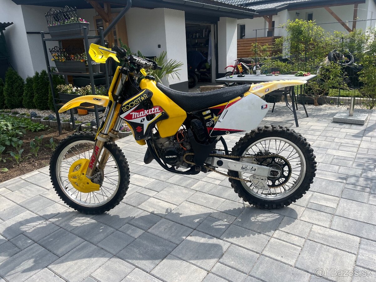 Suzuki RM 125 CENA PEVNA