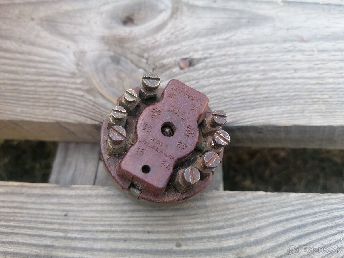 Spínacia skrinka s kľučom na Jawa, CZ, 350, 250, 175, 125 - 3