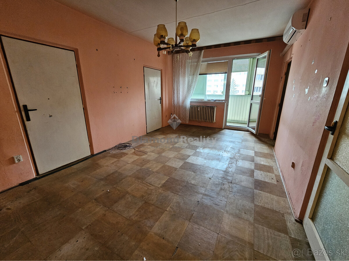 REZERVOVANÝ - Na predaj 4 - izbový byt na Terase, Košice – R - 3