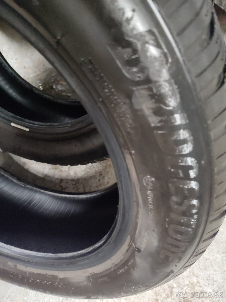 Bridgestone 205/55r16 - 3