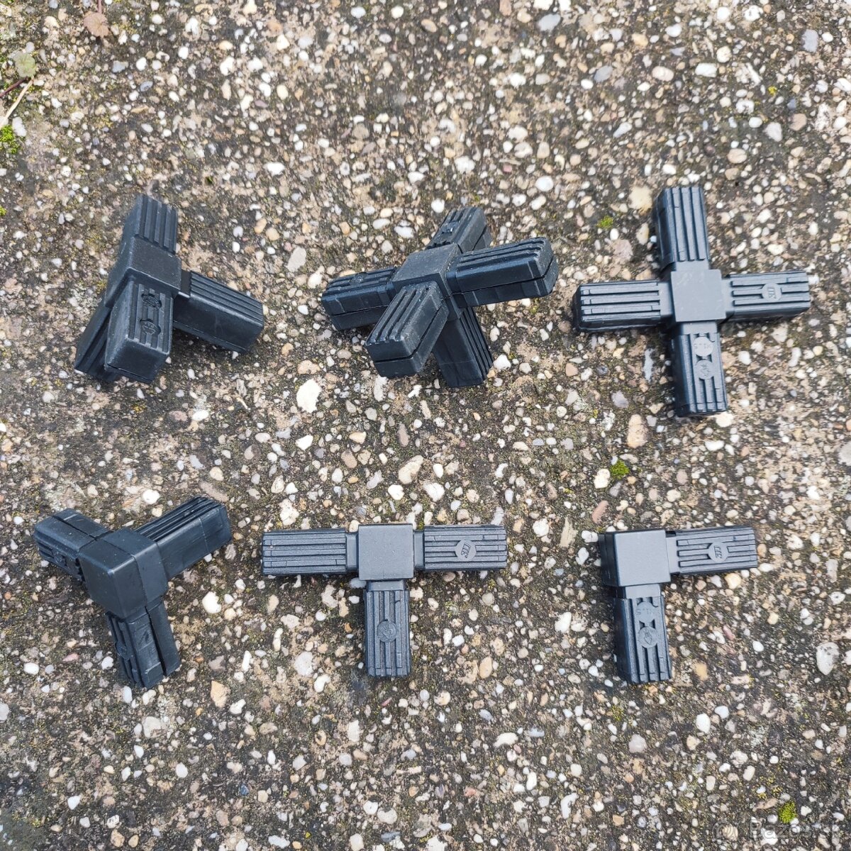 Plastové spojky - 3