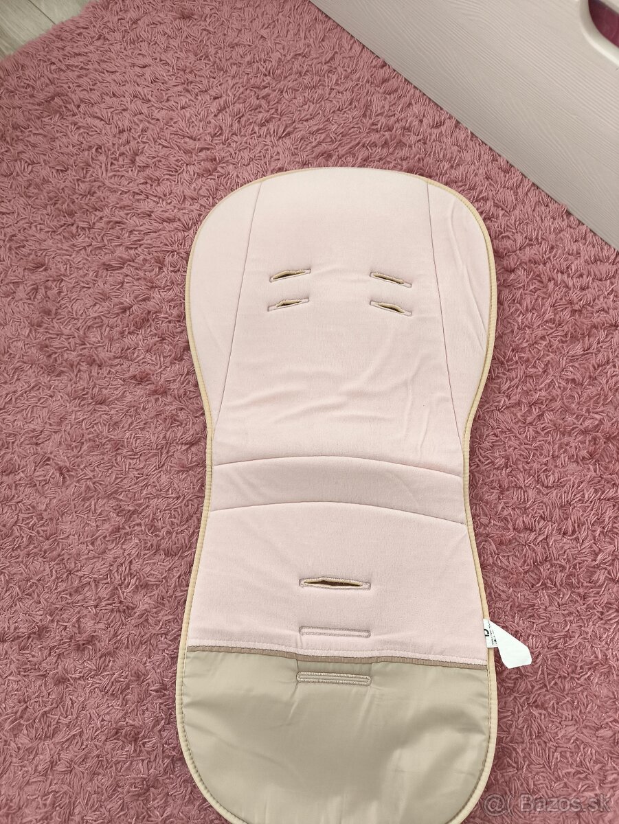 Pinkie podlozka + nepadavá deka - 3