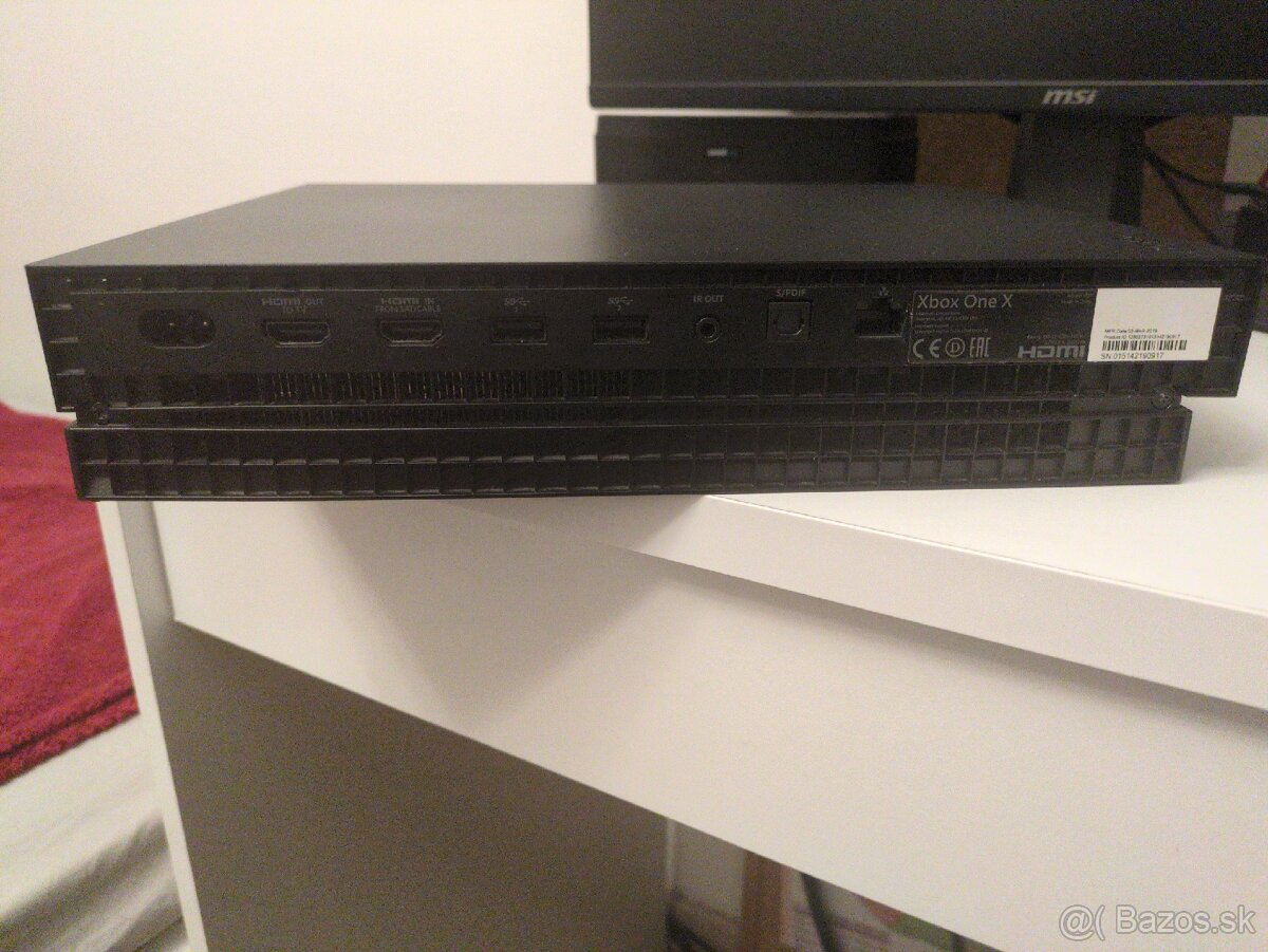 Xbox one x 1tb - 3