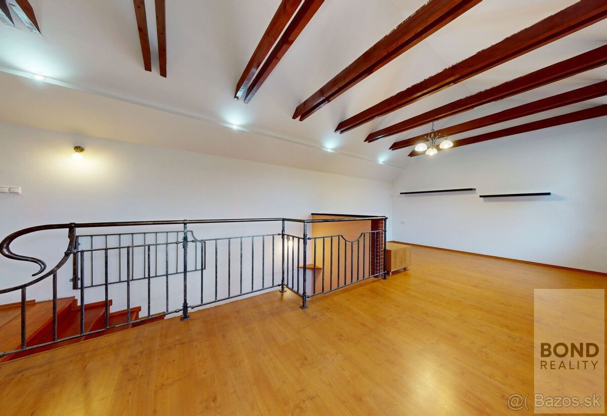 Rodinný dom s 2 bytovými jednotkami - 3