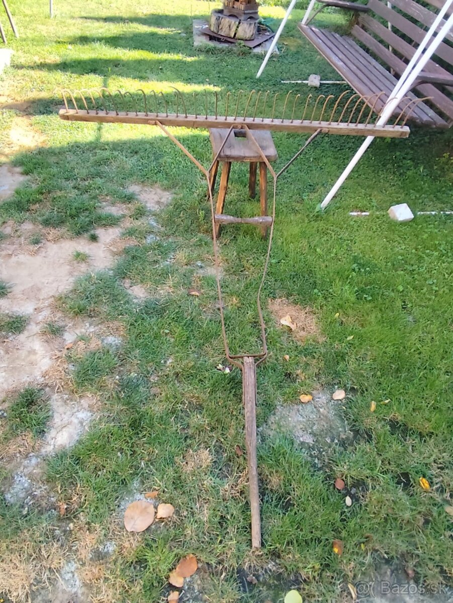 staré železné hrable veľké - 3