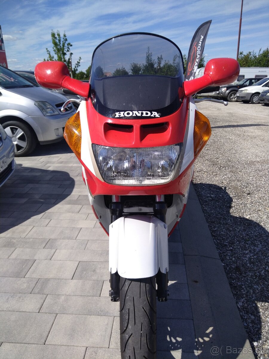 Honda CBR 1000 F - 3