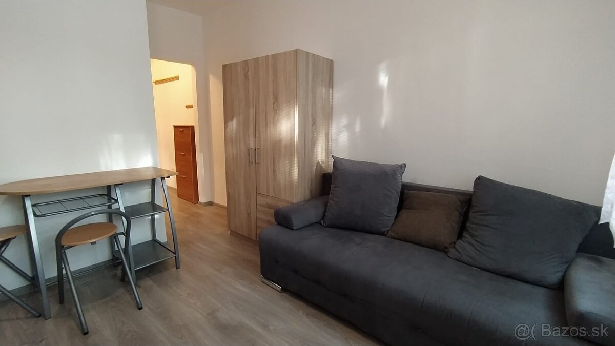 Prenájom garsónka Lučenec (ul. M. R. Štefánika) - 3