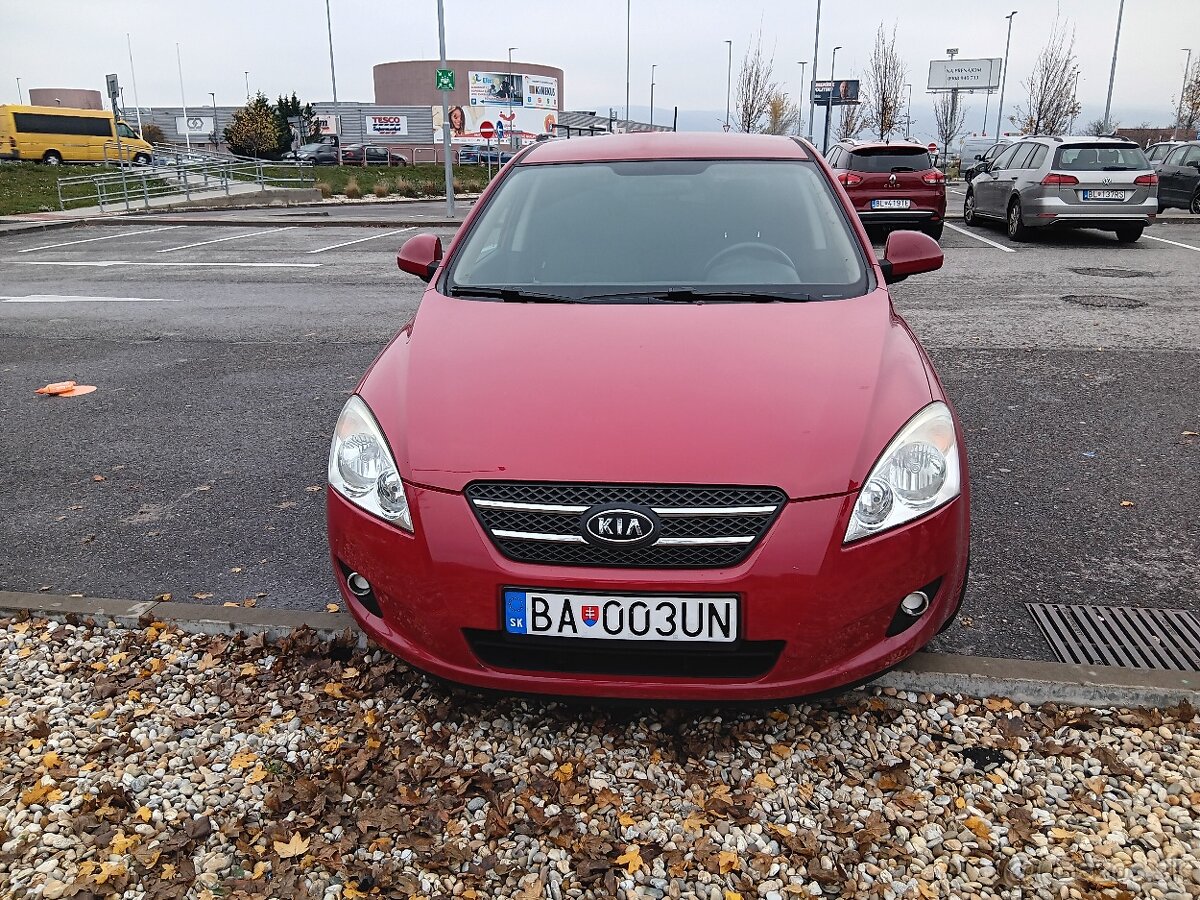 Predam Kia ceed 1,4 benzin 77kw rv.2008 - 3