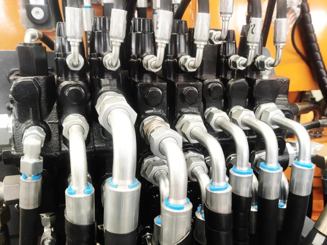 Bager kolesový Yuchai - nový - 3