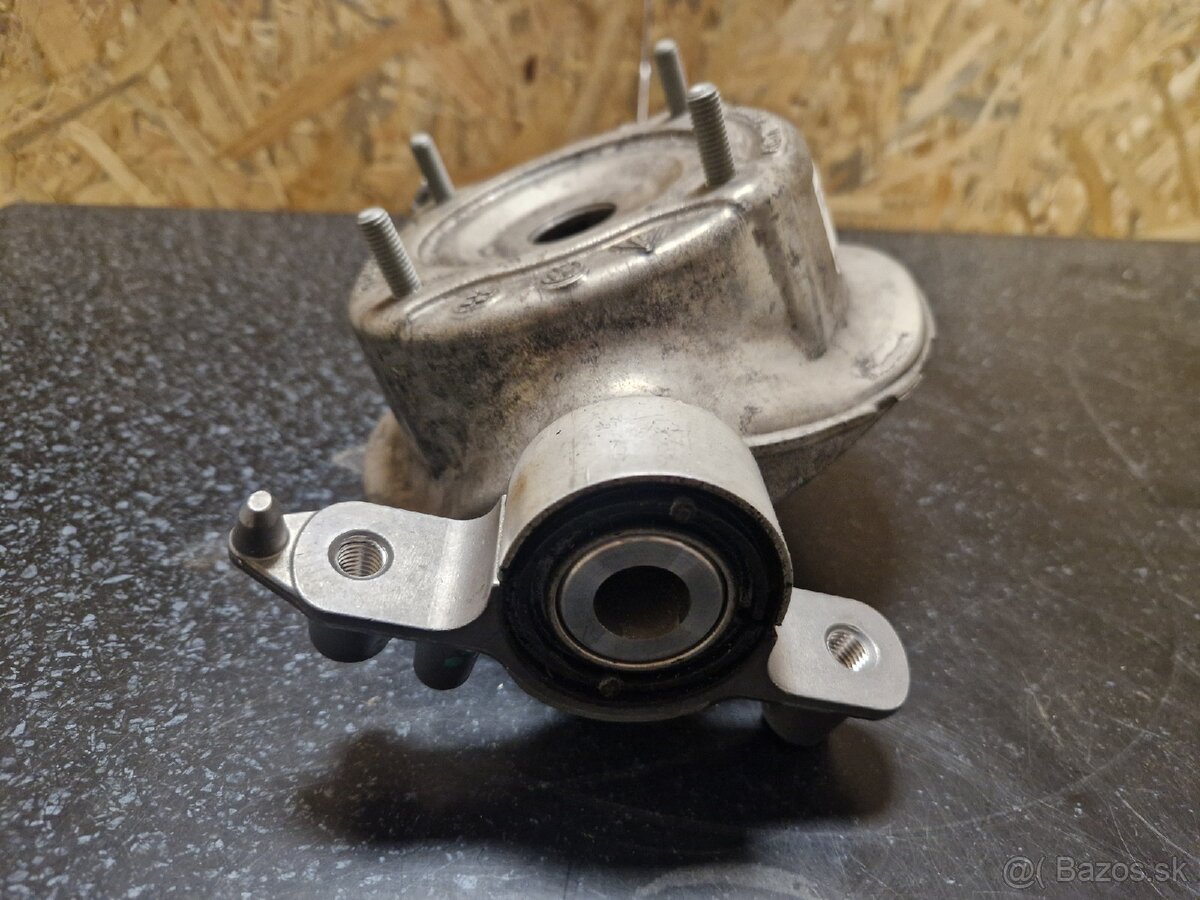 VW Touareg 7P5 7P6 horné uloženie - 3