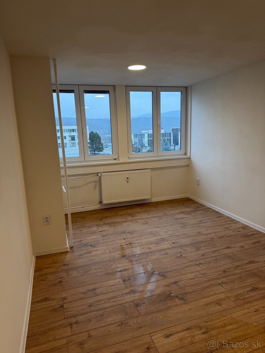 Prenájom 2. izb. byt v Handlovej - 3